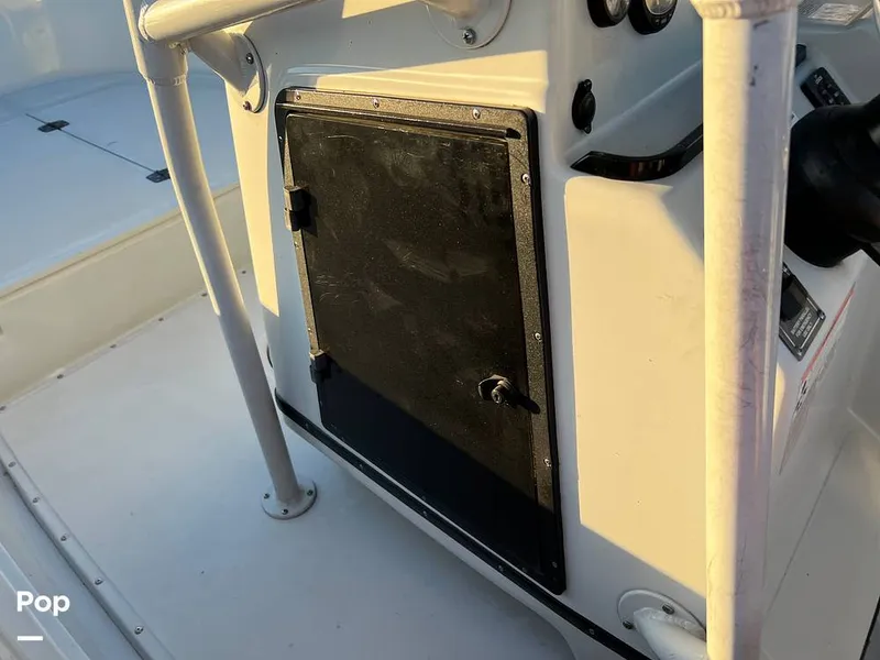 Slide: The Image of Boston Whaler 240 Justice/Outrage 2011 - 16241781