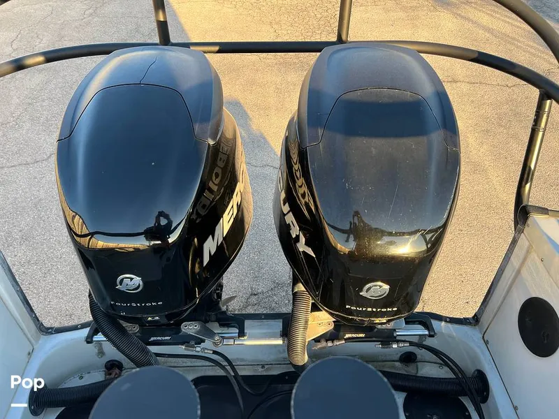 Slide: The Image of Boston Whaler 240 Justice/Outrage 2011 - 16241780