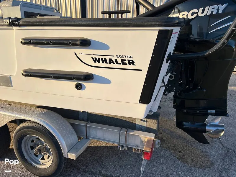 Slide: The Image of Boston Whaler 240 Justice/Outrage 2011 - 16241786