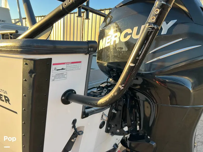 Slide: The Image of Boston Whaler 240 Justice/Outrage 2011 - 16241784