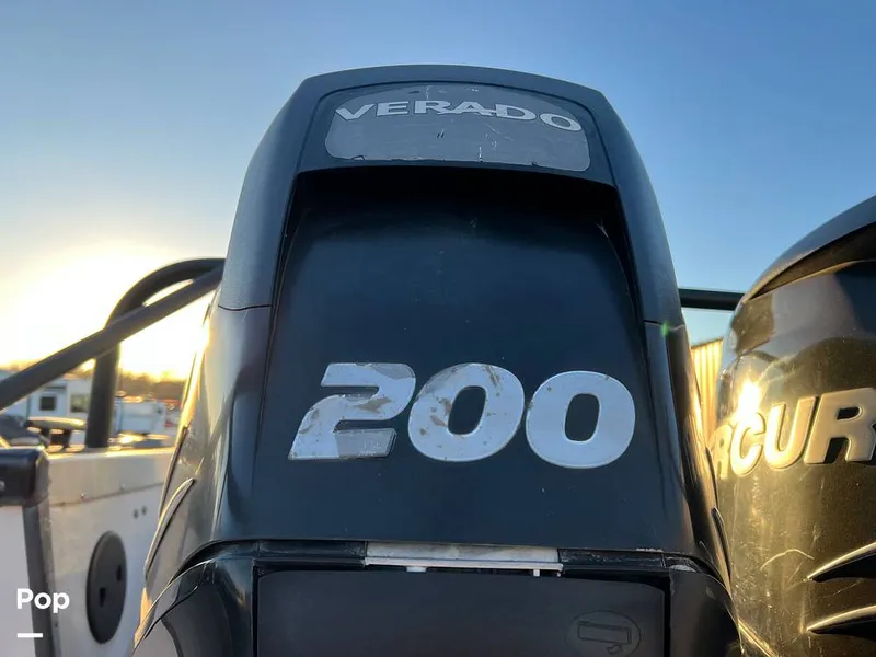 Slide: The Image of Boston Whaler 240 Justice/Outrage 2011 - 16241791