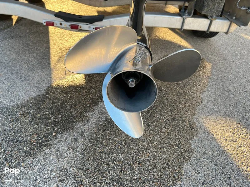 Slide: The Image of Boston Whaler 240 Justice/Outrage 2011 - 16241794