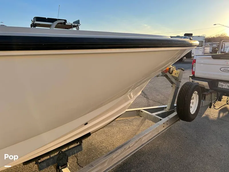 Slide: The Image of Boston Whaler 240 Justice/Outrage 2011 - 16241802