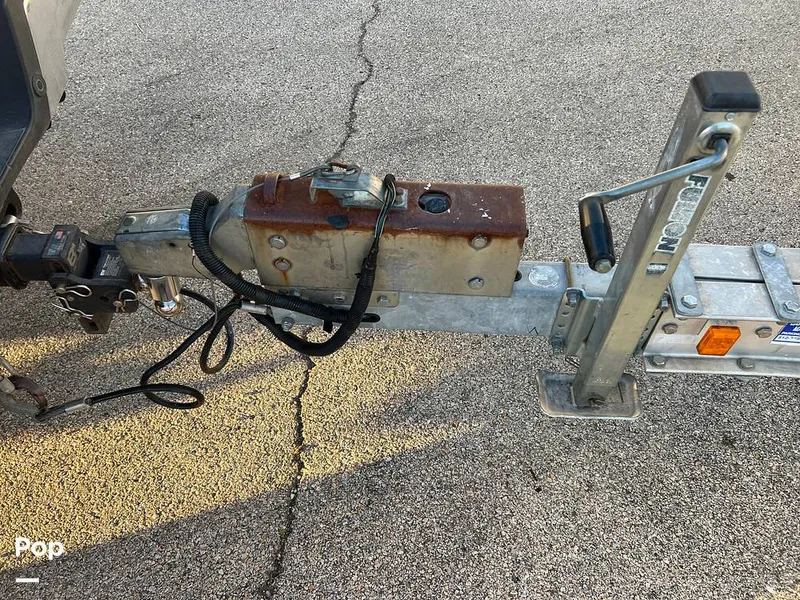 Slide: The Image of Boston Whaler 240 Justice/Outrage 2011 - 16241816