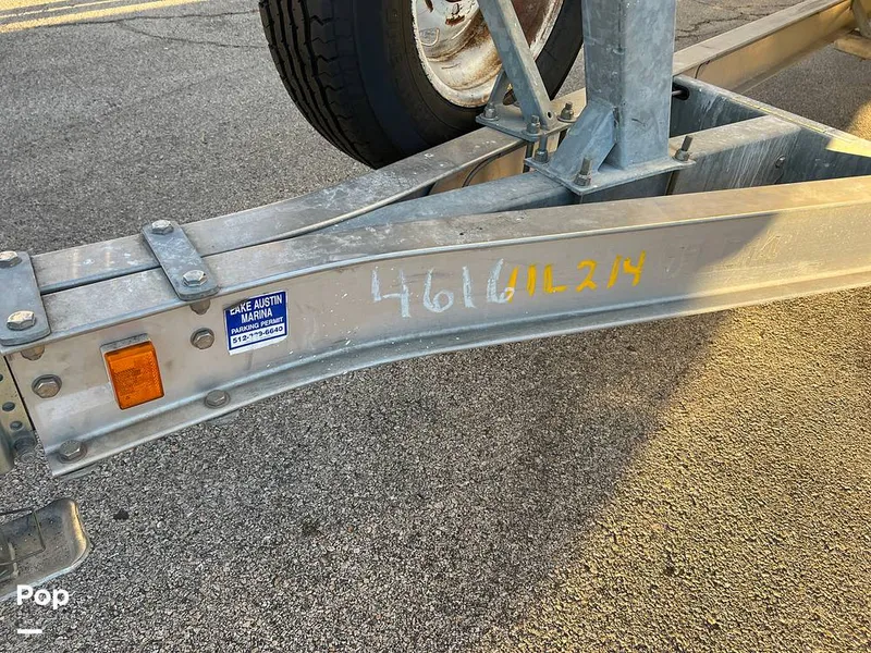 Slide: The Image of Boston Whaler 240 Justice/Outrage 2011 - 16241819