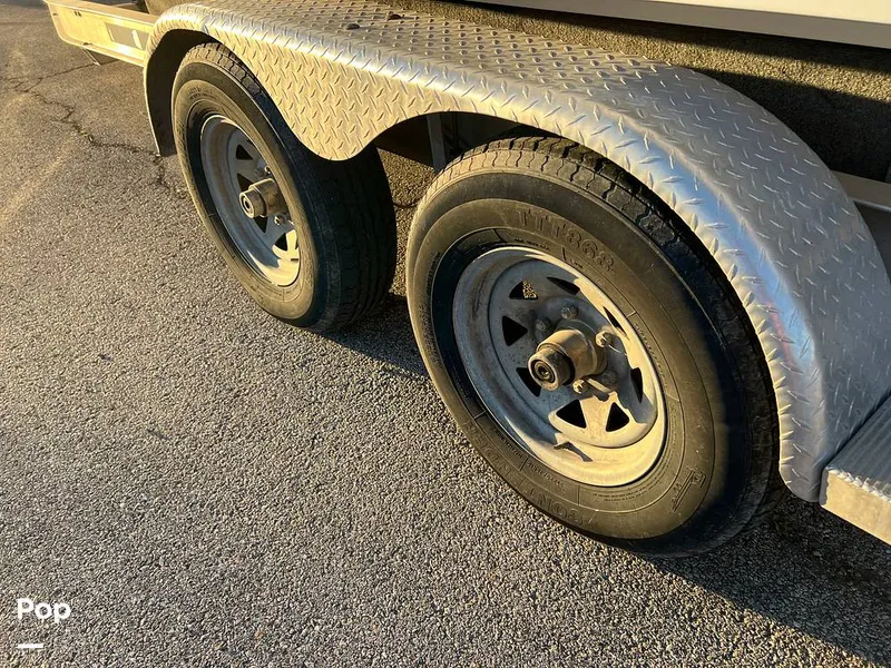 Slide: The Image of Boston Whaler 240 Justice/Outrage 2011 - 16241824