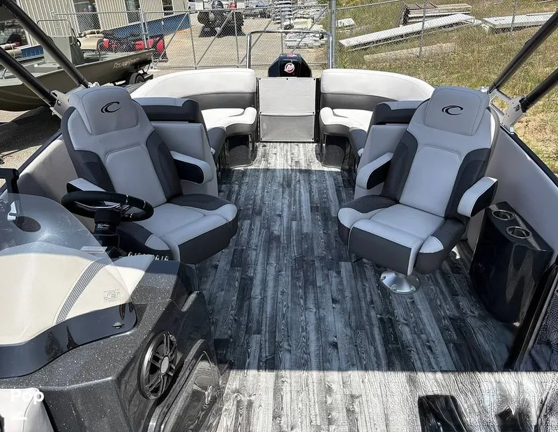 Slide: The Image of Crest Caribbean RS 250 SLC 2023 - 16239836