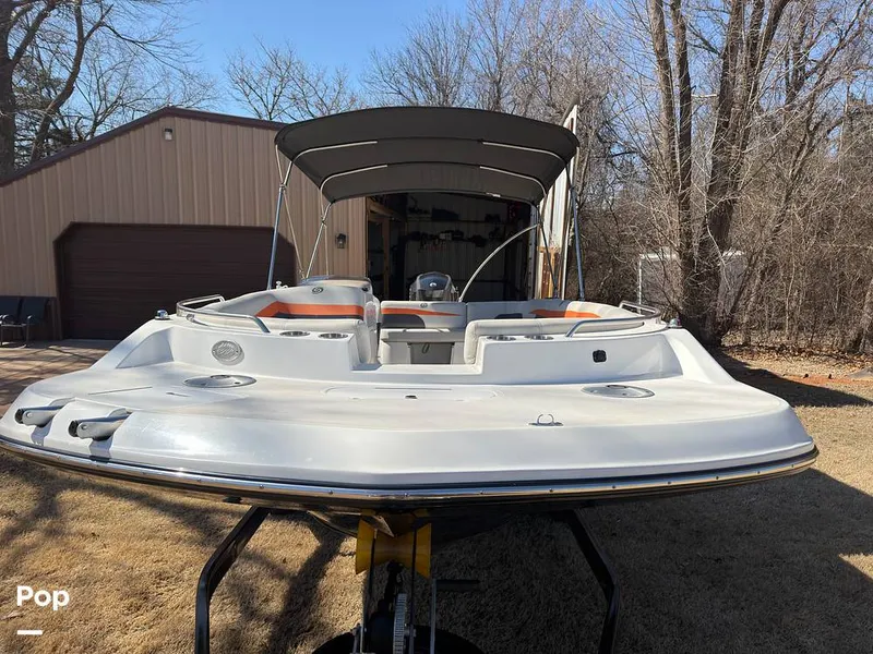 Slide: The Image of Hurricane SS 201 2019 - 16237431