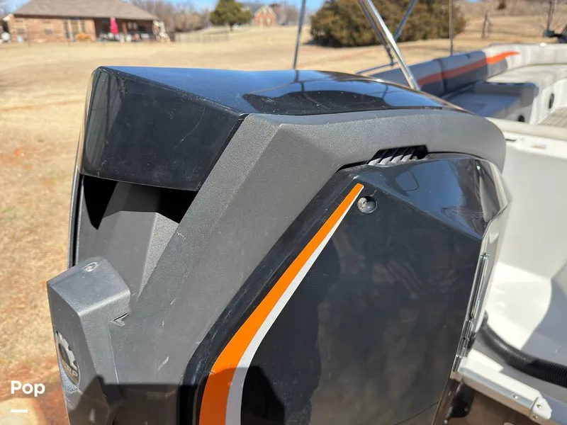 Slide: The Image of Hurricane SS 201 2019 - 16237535