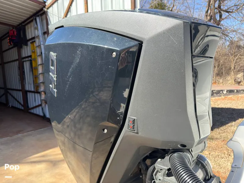 Slide: The Image of Hurricane SS 201 2019 - 16237538