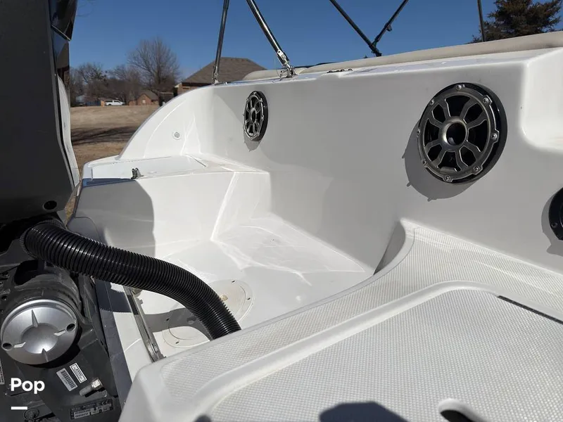 Slide: The Image of Hurricane SS 201 2019 - 16237539