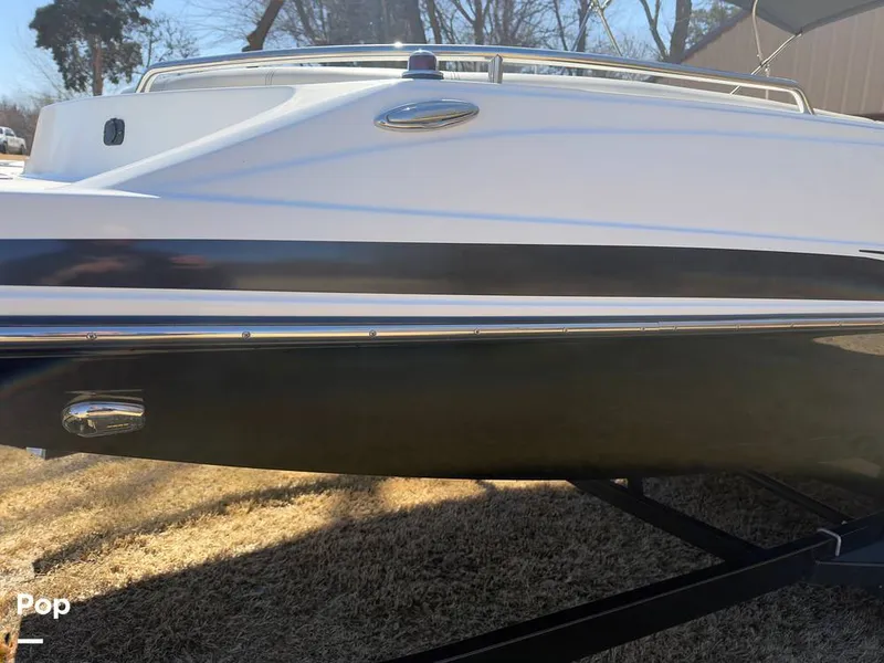 Slide: The Image of Hurricane SS 201 2019 - 16237558