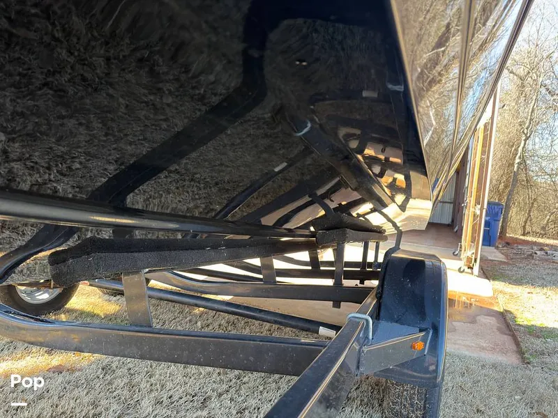 Slide: The Image of Hurricane SS 201 2019 - 16237560