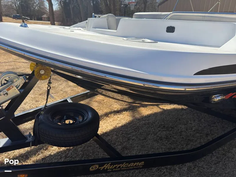 Slide: The Image of Hurricane SS 201 2019 - 16237563