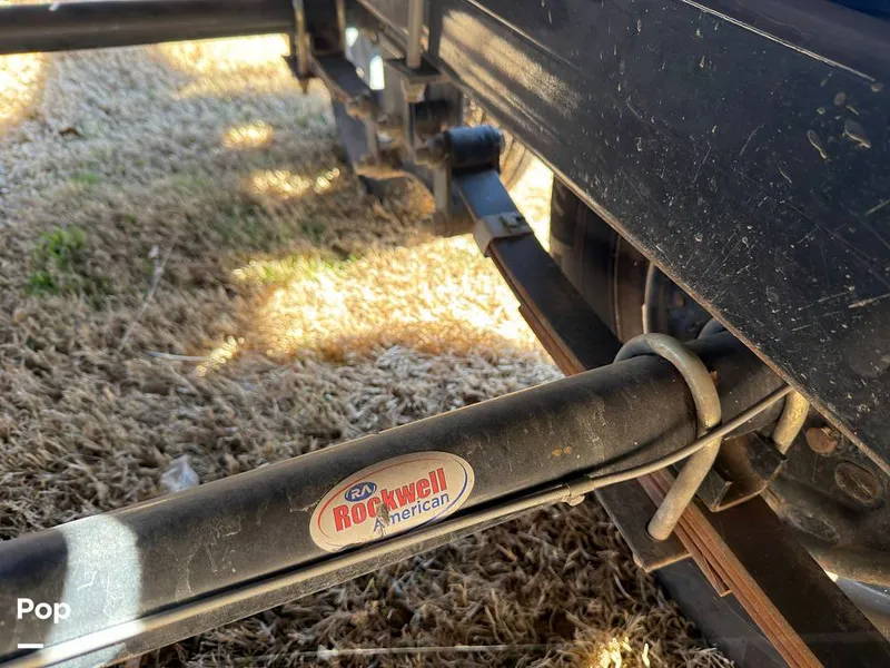 Slide: The Image of Hurricane SS 201 2019 - 16237575