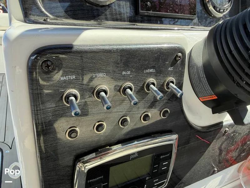 Slide: The Image of Hurricane SS 201 2019 - 16237441