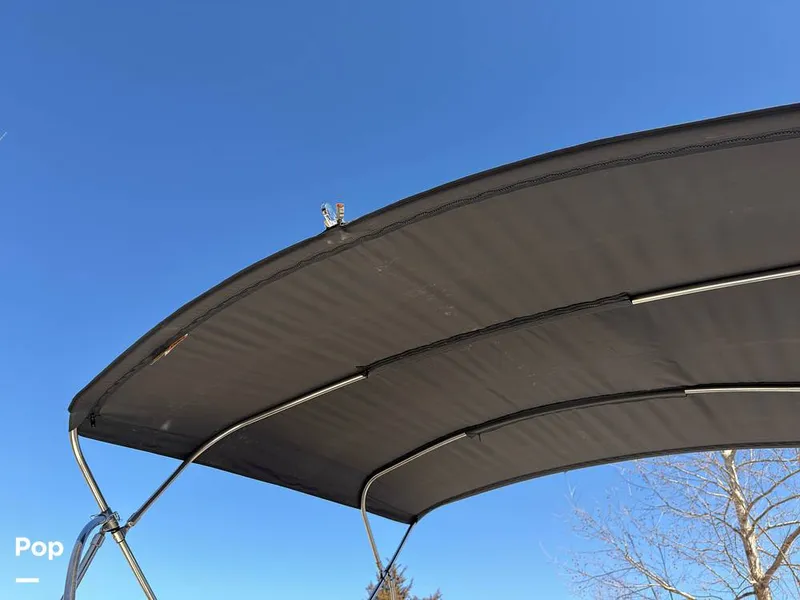 Slide: The Image of Hurricane SS 201 2019 - 16237586