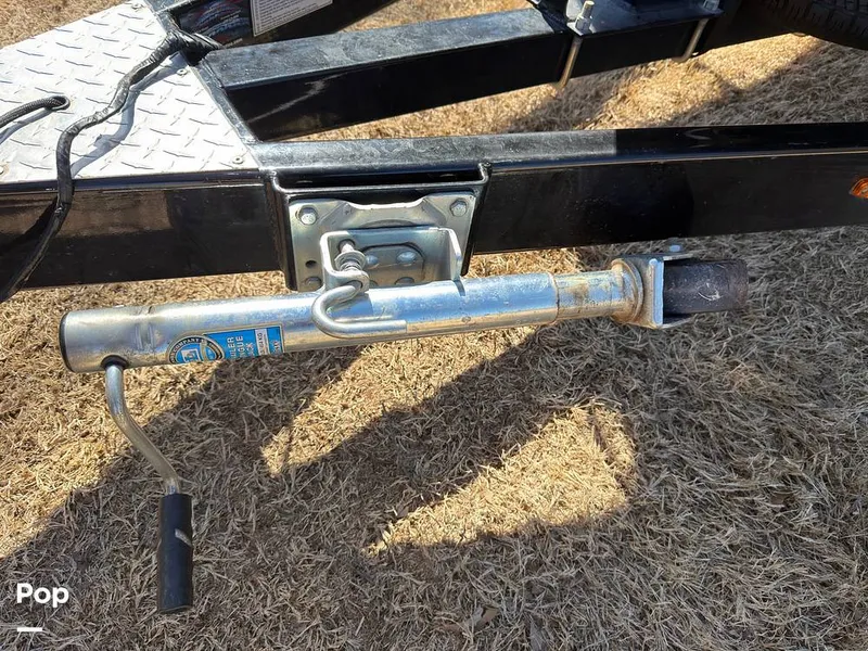 Slide: The Image of Hurricane SS 201 2019 - 16237589