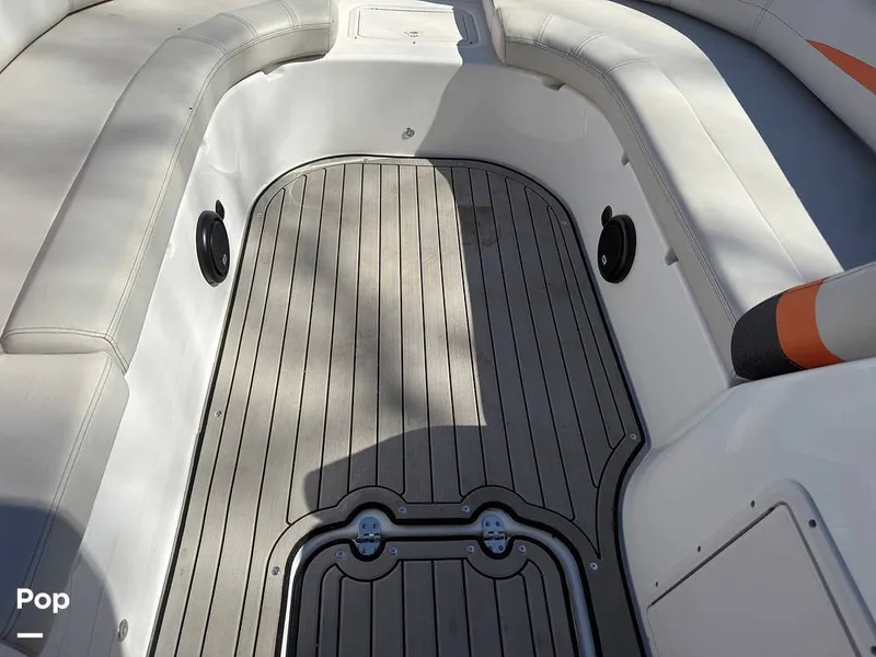 Slide: The Image of Hurricane SS 201 2019 - 16237454