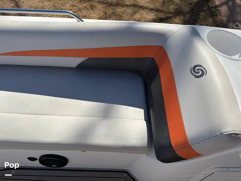 Slide: The Image of Hurricane SS 201 2019 - 16237458