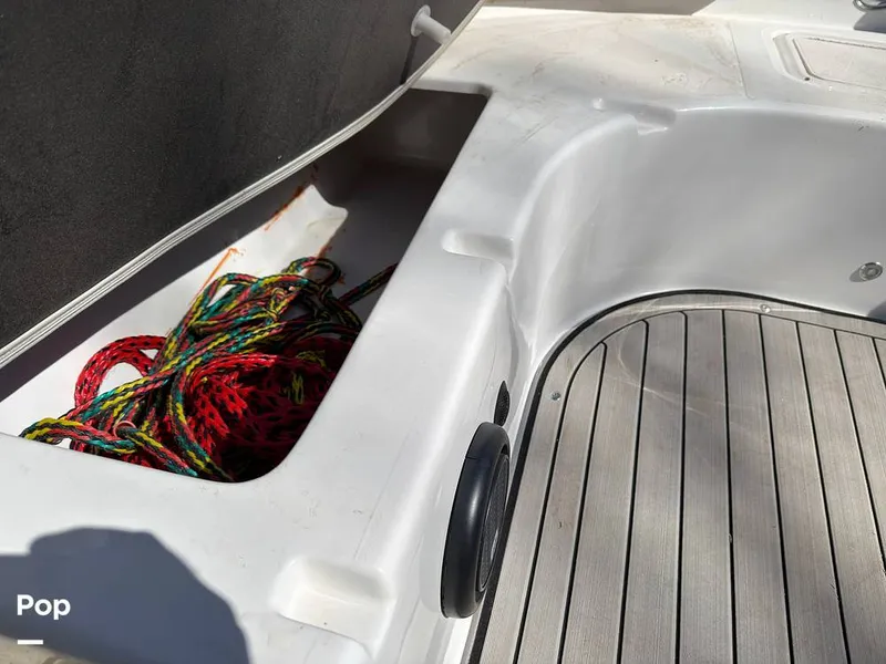 Slide: The Image of Hurricane SS 201 2019 - 16237471