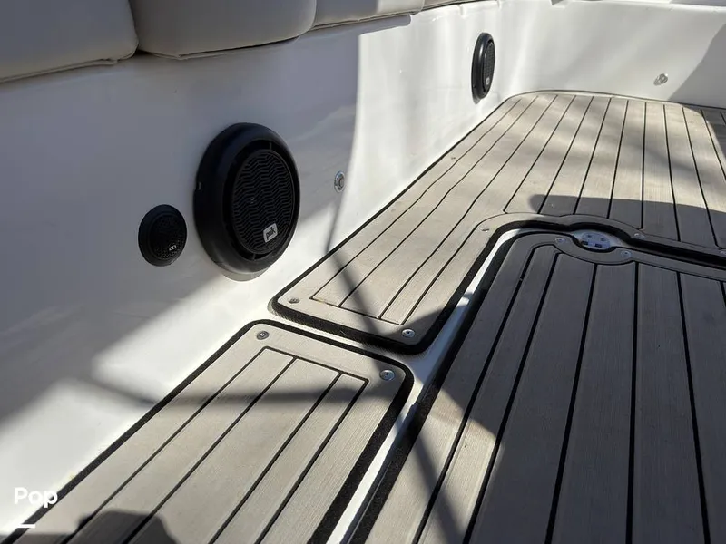 Slide: The Image of Hurricane SS 201 2019 - 16237475