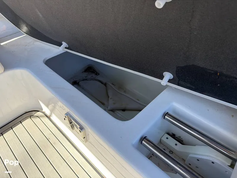 Slide: The Image of Hurricane SS 201 2019 - 16237478