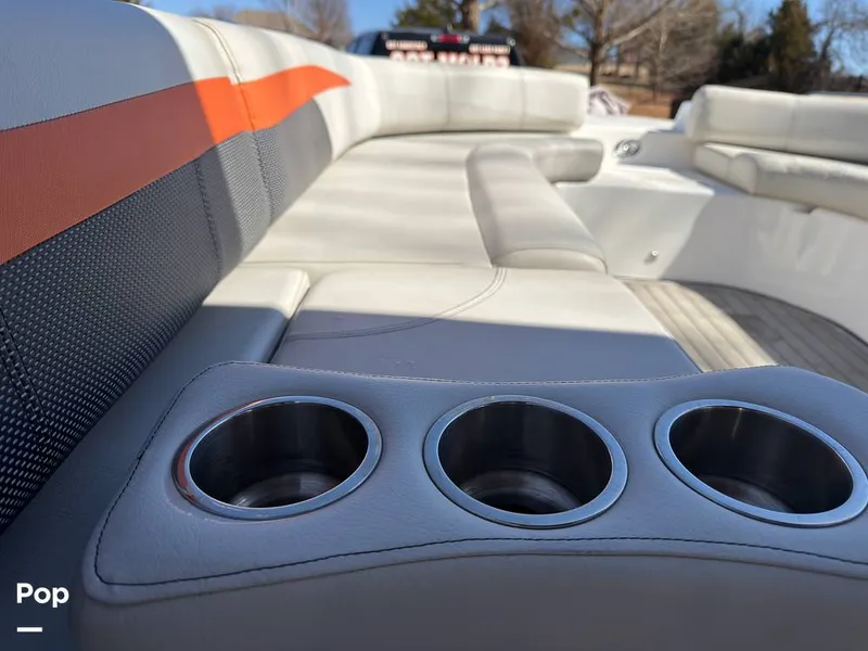 Slide: The Image of Hurricane SS 201 2019 - 16237479