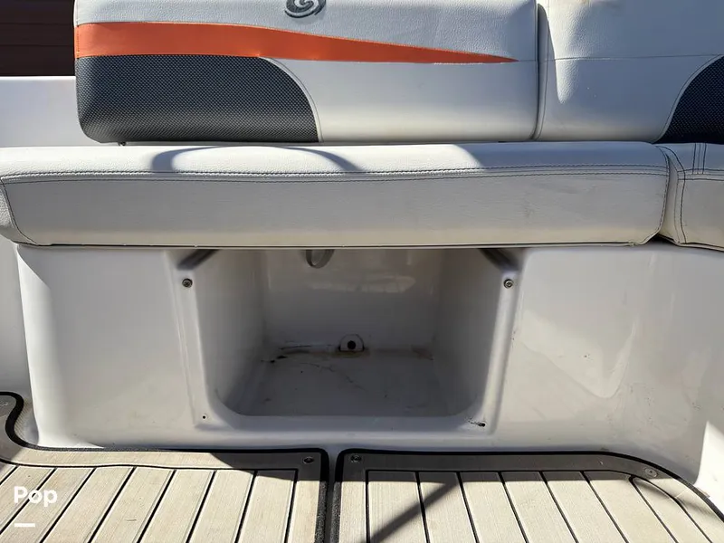 Slide: The Image of Hurricane SS 201 2019 - 16237482