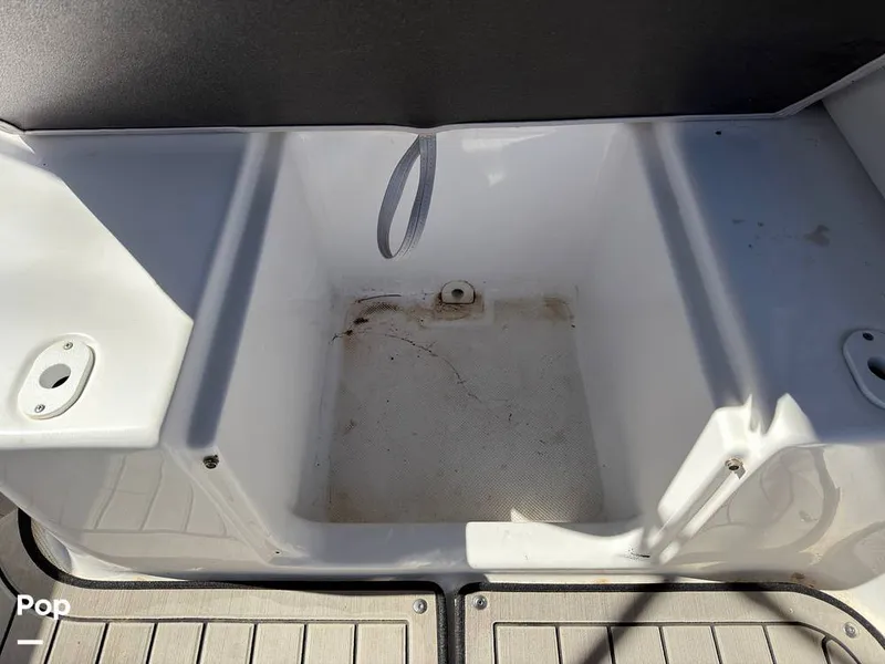 Slide: The Image of Hurricane SS 201 2019 - 16237483