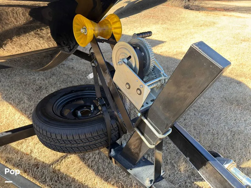 Slide: The Image of Hurricane SS 201 2019 - 16237508