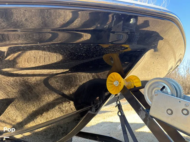 Slide: The Image of Hurricane SS 201 2019 - 16237509