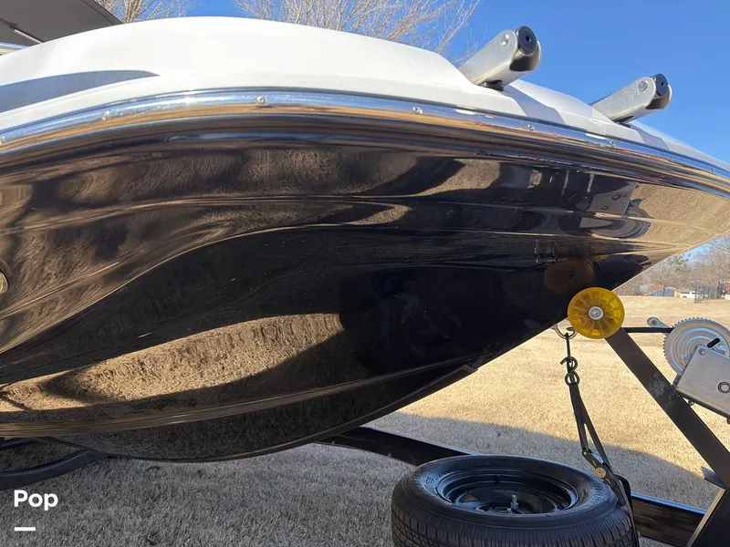 Slide: The Image of Hurricane SS 201 2019 - 16237517