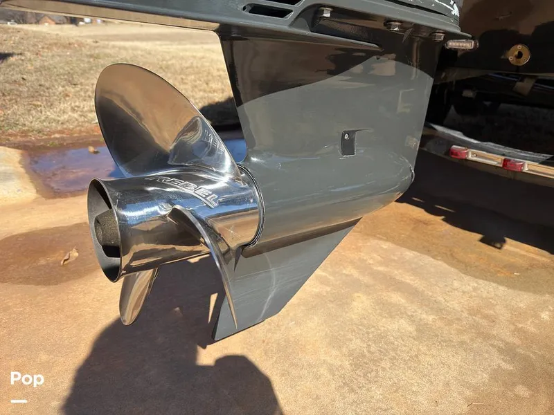 Slide: The Image of Hurricane SS 201 2019 - 16237530