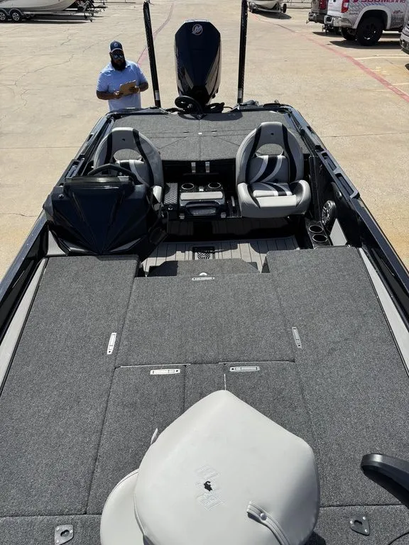 Slide: The Image of Bass Cat Puma STS 2025 - 12