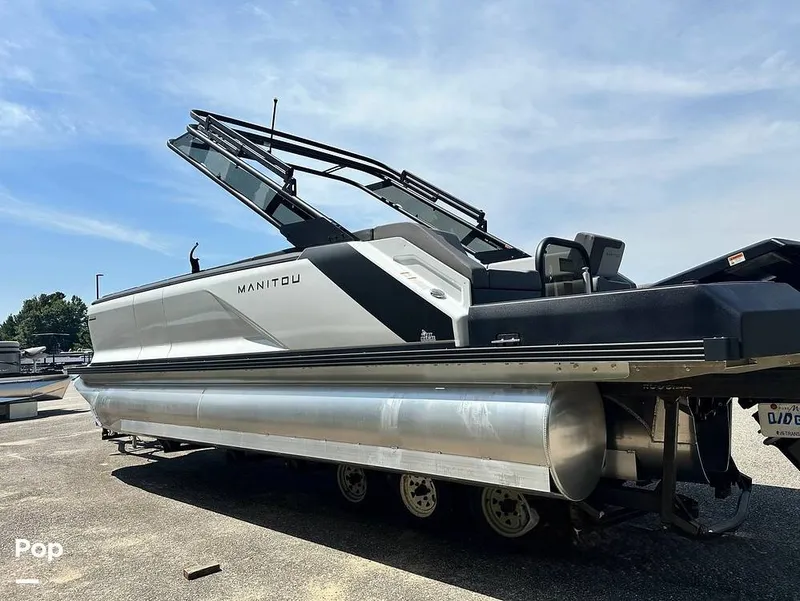 Slide: The Image of Manitou 22 Cruise Stealth 2024 - 16240104