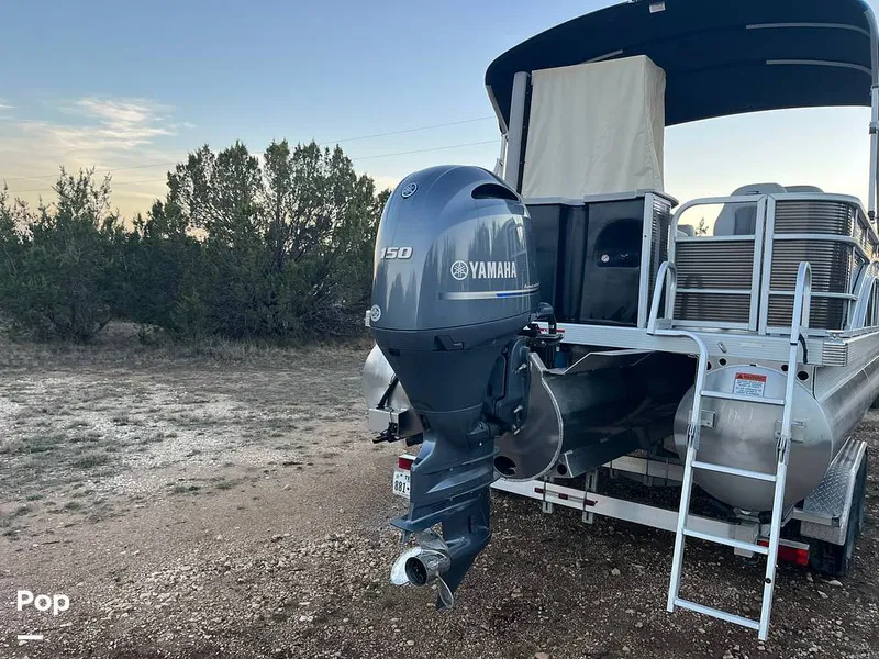 Slide: The Image of Bennington 22SSX 2021 - 16265669