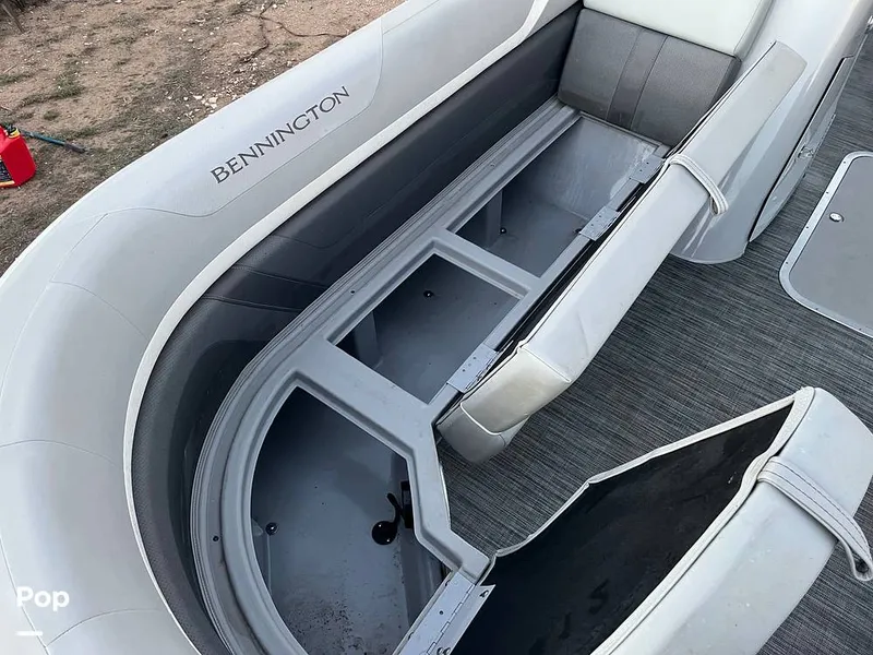 Slide: The Image of Bennington 22SSX 2021 - 16280090