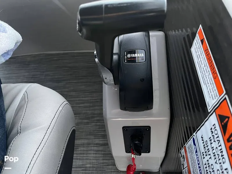 Slide: The Image of Bennington 22SSX 2021 - 16280100