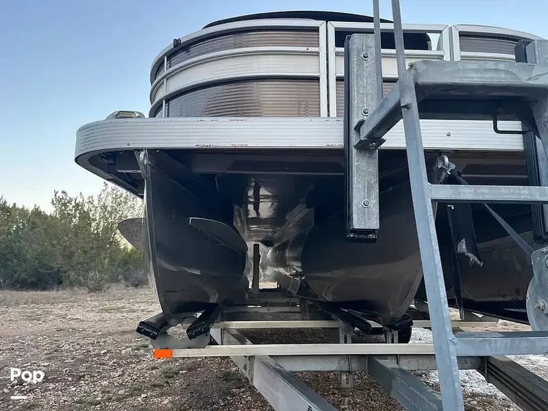 Slide: The Image of Bennington 22SSX 2021 - 16280112