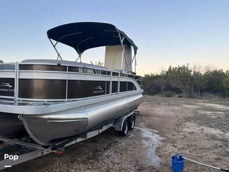 Slide: The Image of Bennington 22SSX 2021 - 16265663