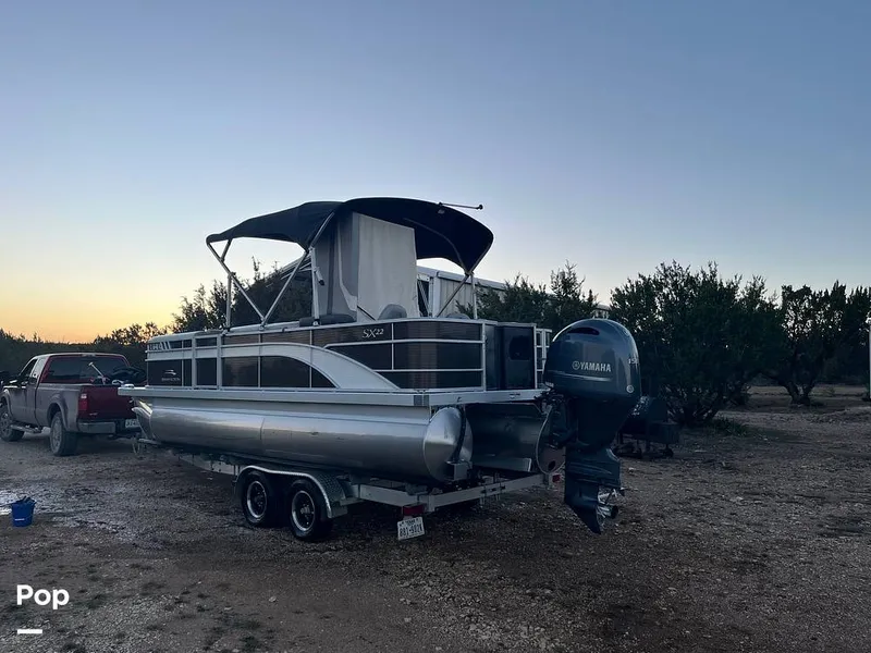 Slide: The Image of Bennington 22SSX 2021 - 16265665