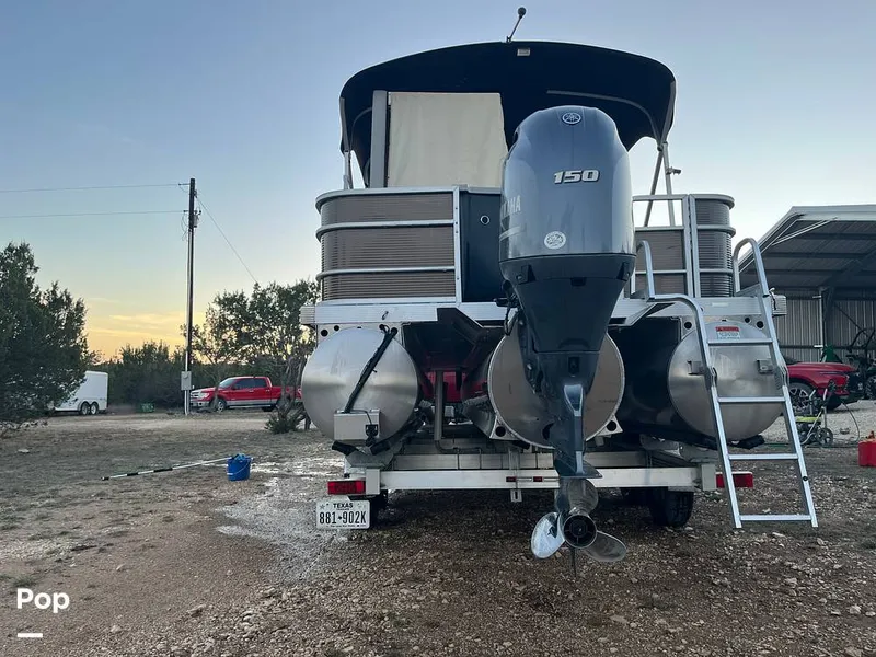 Slide: The Image of Bennington 22SSX 2021 - 16265666