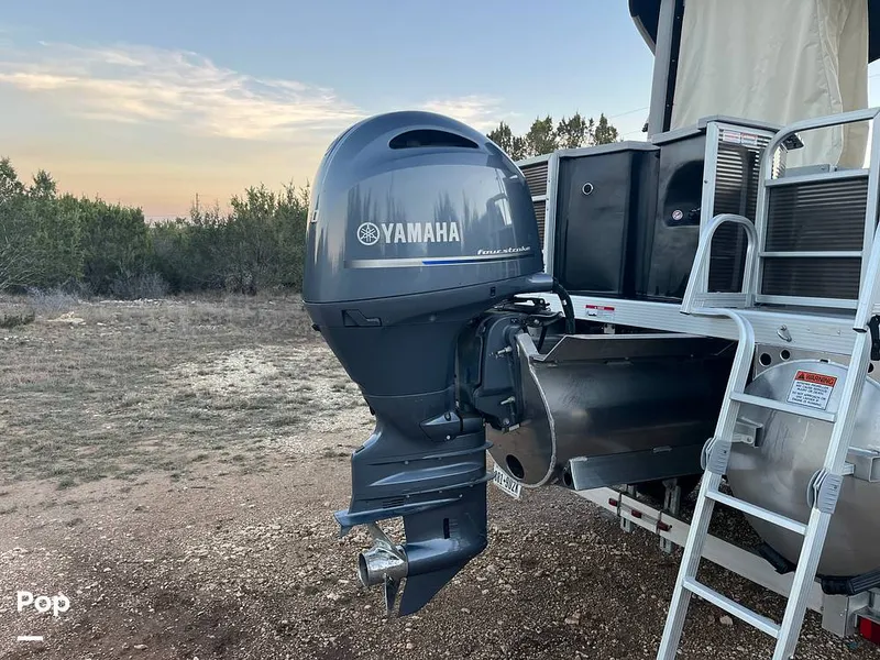 Slide: The Image of Bennington 22SSX 2021 - 16265668