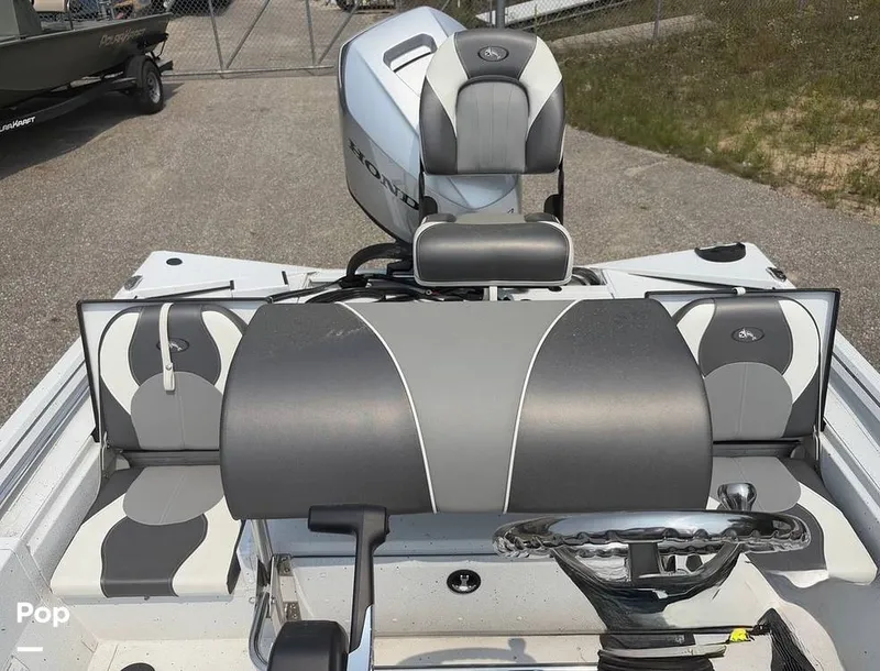 Slide: The Image of Polar Kraft Bay 210 CC 2023 - 16240785