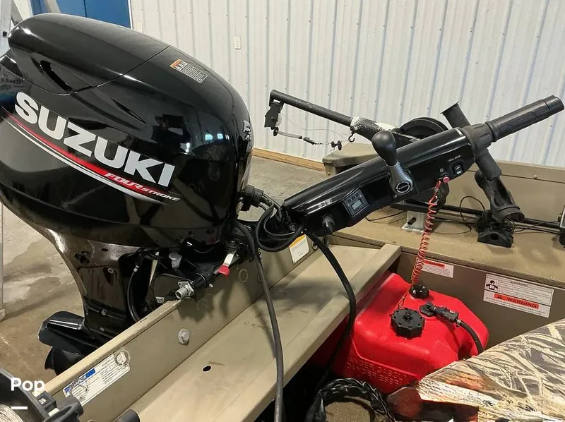 Slide: The Image of G3 Outfitter V150T 2016 - 16240825