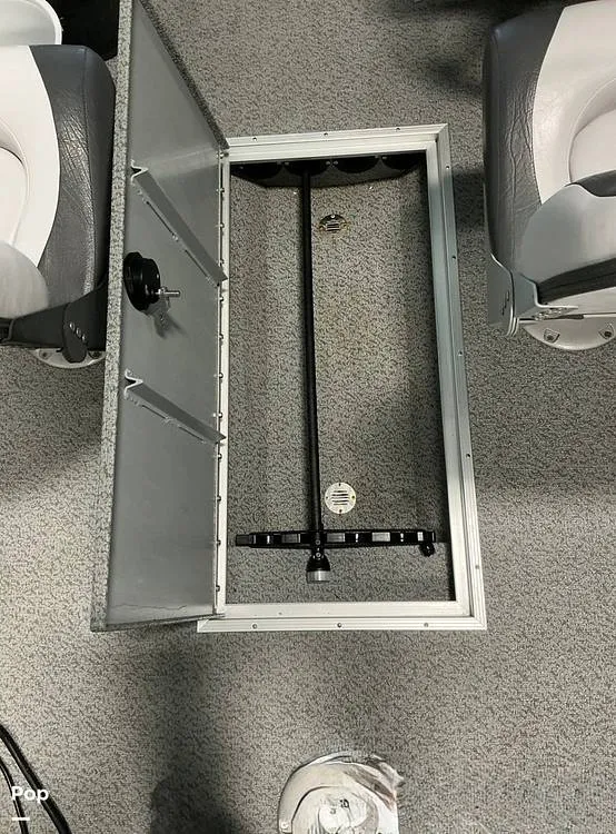 Slide: The Image of Starcraft Patriot DLX 16 SC 2024 - 16255475