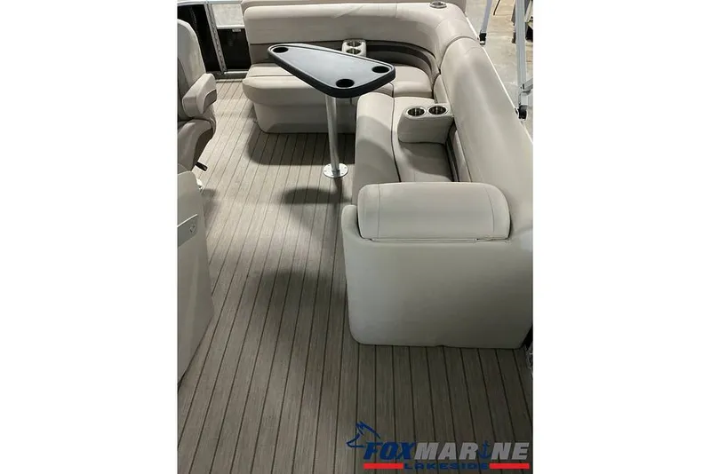 Slide: The Image of Bennington 23 GL 2019 - 16284428