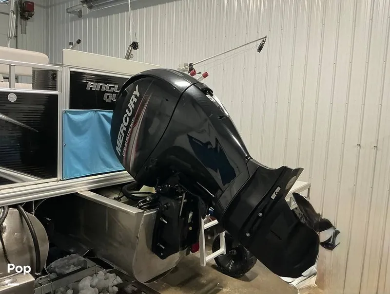 Slide: The Image of Angler Pro Troll 820 2017 - 16255750