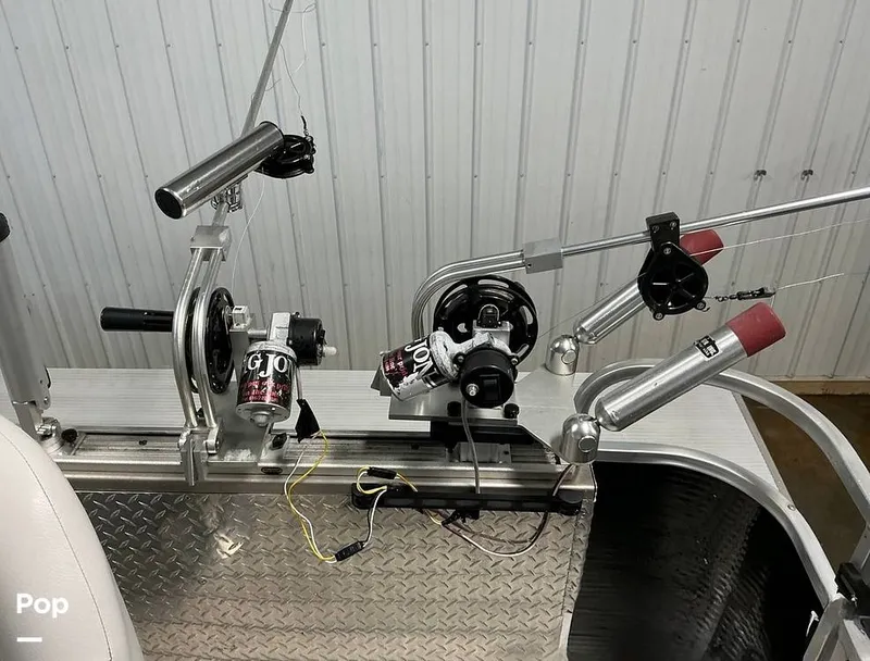 Slide: The Image of Angler Pro Troll 820 2017 - 16255743